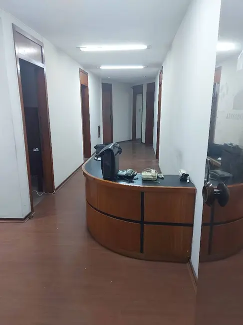Sala Comercial à venda, 187m2 em Rio De Janeiro - RJ - imagem 4 Foto 4 de Sala Comercial à venda, 187m2 em Rio De Janeiro - RJ