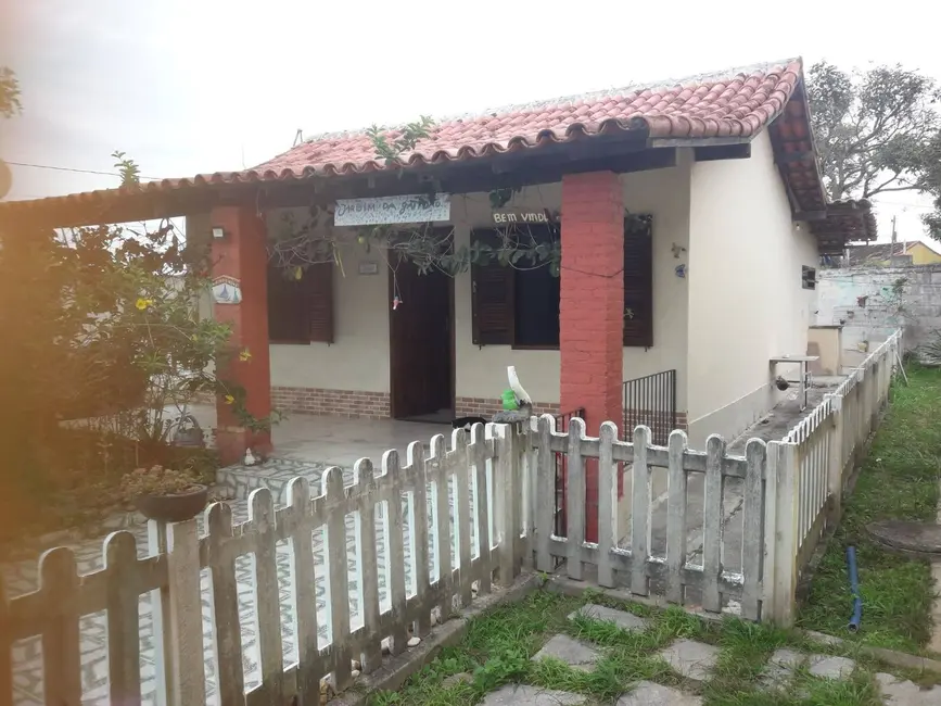 Foto 6 de Casa com 2 quartos à venda, 80m2 em Araruama - RJ