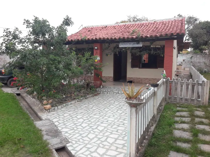 Foto 4 de Casa com 2 quartos à venda, 80m2 em Araruama - RJ