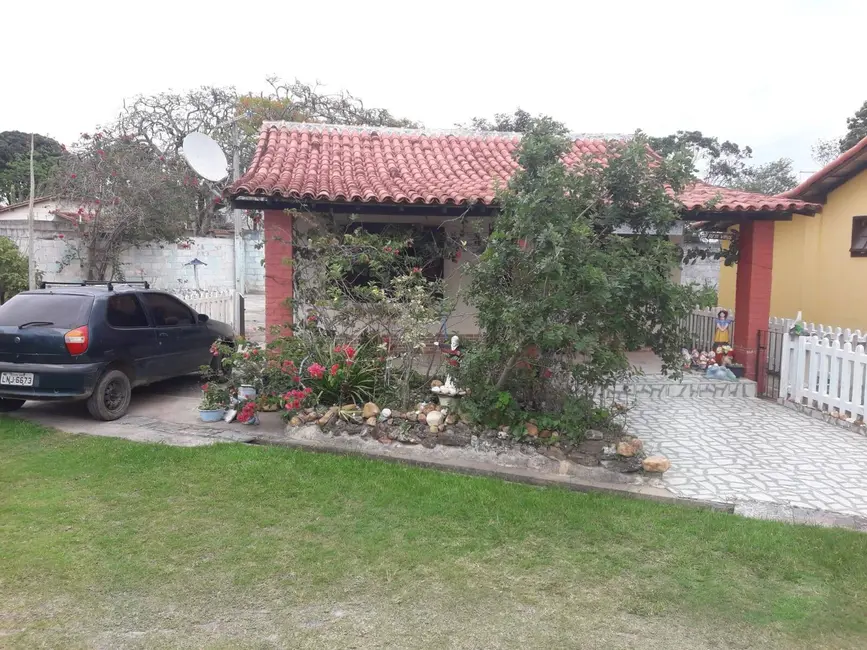 Foto 3 de Casa com 2 quartos à venda, 80m2 em Araruama - RJ