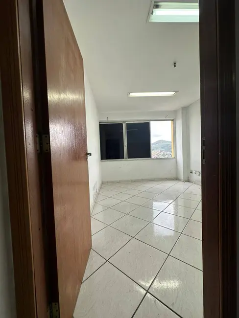 Sala Comercial à venda e para alugar, 35m2 em Taquara, Rio De Janeiro - RJ - imagem 6 Foto 6 de Sala Comercial à venda e para alugar, 35m2 em Taquara, Rio De Janeiro - RJ