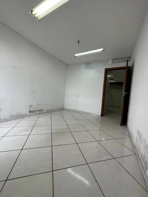 Sala Comercial à venda e para alugar, 35m2 em Taquara, Rio De Janeiro - RJ - imagem 8 Foto 8 de Sala Comercial à venda e para alugar, 35m2 em Taquara, Rio De Janeiro - RJ