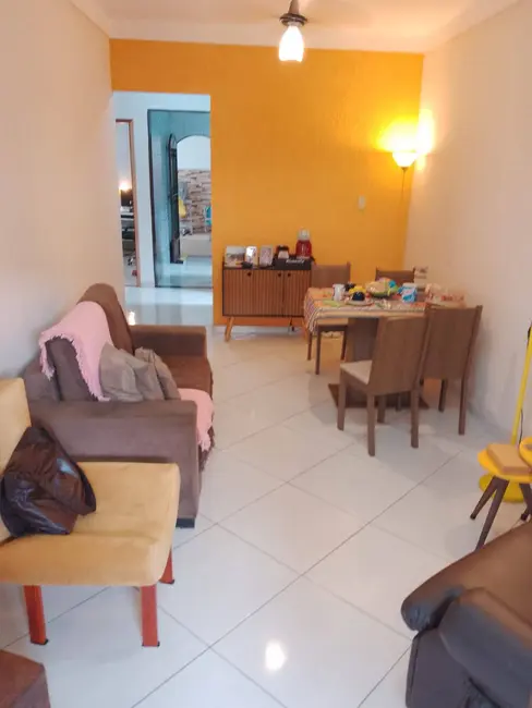 Casa com 2 quartos à venda, 131m2 em Realengo, Rio De Janeiro - RJ - imagem 3 Foto 3 de Casa com 2 quartos à venda, 131m2 em Realengo, Rio De Janeiro - RJ