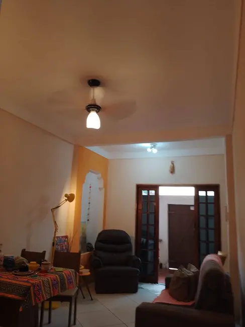 Casa com 2 quartos à venda, 131m2 em Realengo, Rio De Janeiro - RJ - imagem 6 Foto 6 de Casa com 2 quartos à venda, 131m2 em Realengo, Rio De Janeiro - RJ