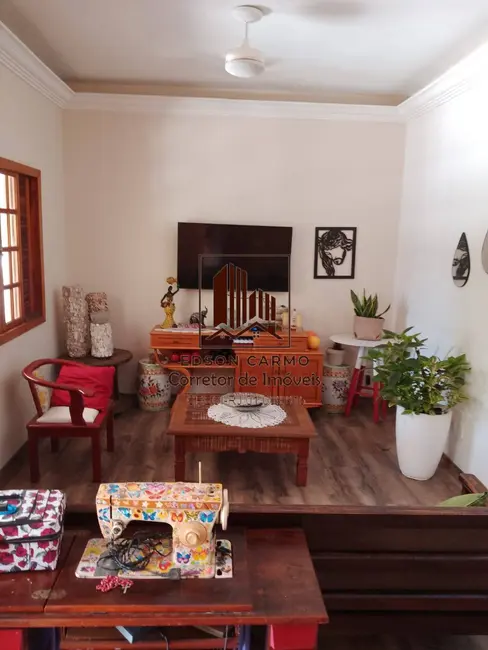 Foto 1 de Casa com 4 quartos à venda, 200m2 em Bangu, Rio De Janeiro - RJ
