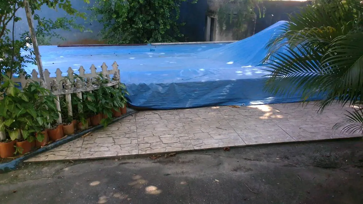 Foto 7 de Casa com 8 quartos à venda, 340m2 em Araruama - RJ