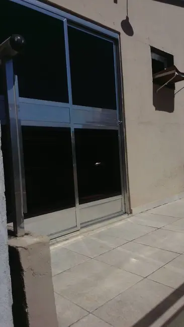 Foto 4 de Casa com 8 quartos à venda, 340m2 em Araruama - RJ