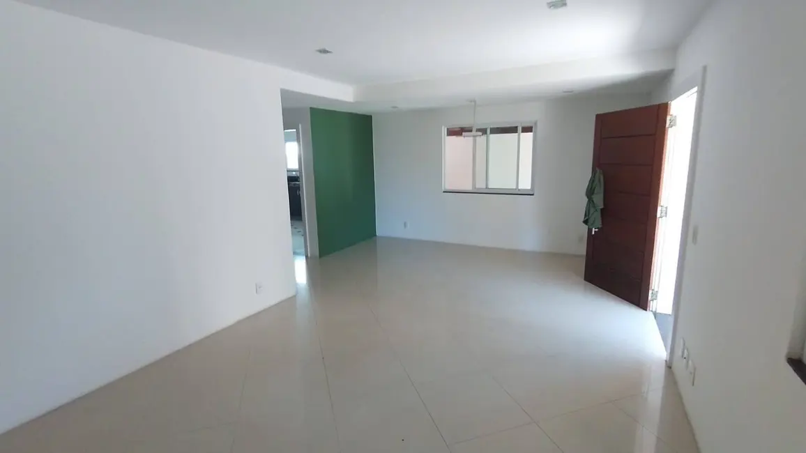 Casa com 3 quartos à venda, 175m2 em Sao Pedro Da Aldeia - RJ - imagem 8 Foto 8 de Casa com 3 quartos à venda, 175m2 em Sao Pedro Da Aldeia - RJ