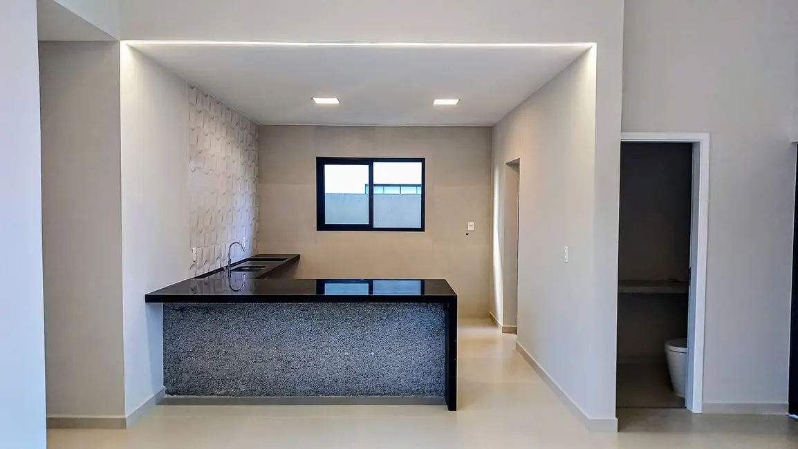 Foto 9 de Casa com 3 quartos à venda, 252m2 em Nova São Pedro, Sao Pedro Da Aldeia - RJ