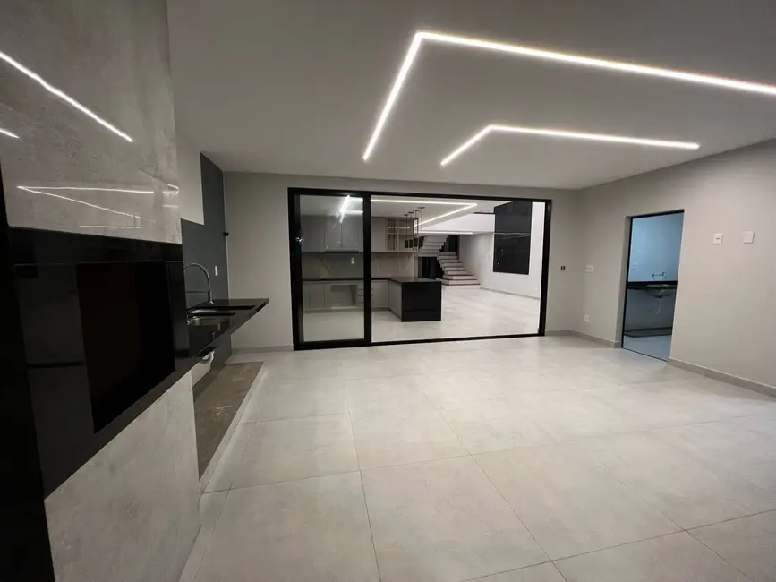 Foto 8 de Casa de Condomínio com 4 quartos à venda, 293m2 em Nova São Pedro, Sao Pedro Da Aldeia - RJ