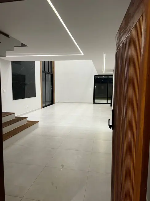 Foto 5 de Casa de Condomínio com 4 quartos à venda, 293m2 em Nova São Pedro, Sao Pedro Da Aldeia - RJ
