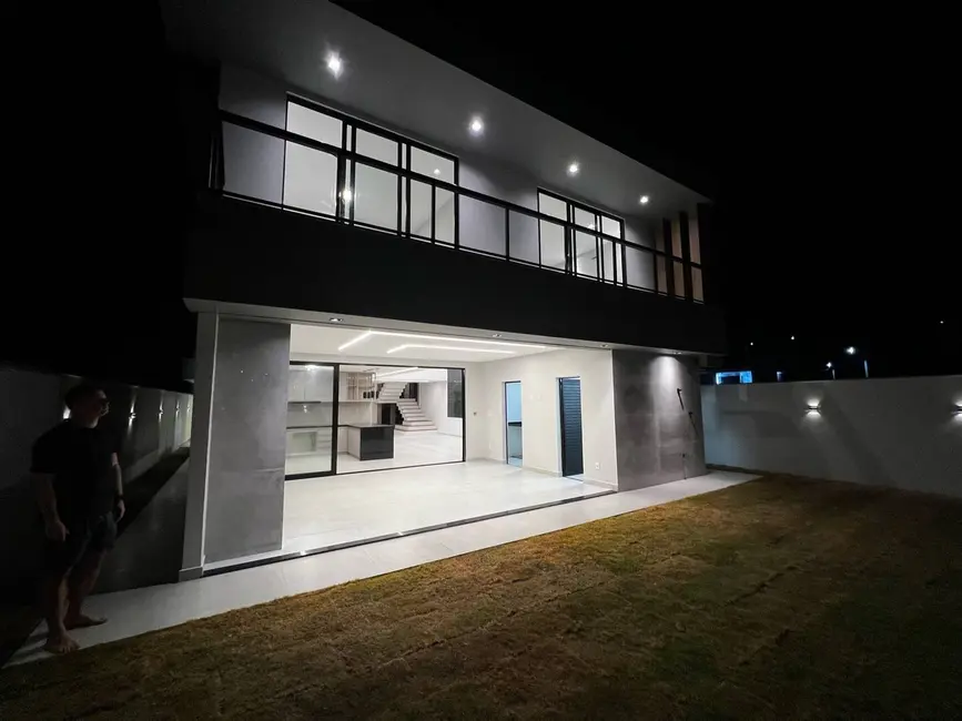 Foto 9 de Casa de Condomínio com 4 quartos à venda, 293m2 em Nova São Pedro, Sao Pedro Da Aldeia - RJ