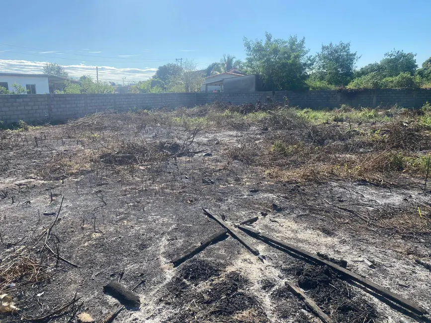 Foto 2 de Lote de Condomínio à venda, 377m2 em Rua do Fogo, Sao Pedro Da Aldeia - RJ
