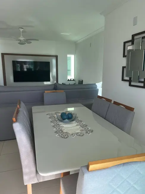 Foto 2 de Apartamento com 3 quartos à venda, 99m2 em Porto da Aldeia, Sao Pedro Da Aldeia - RJ