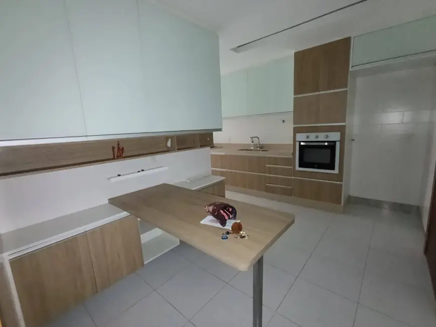 Foto 7 de Apartamento com 4 quartos à venda, 140m2 em Várzea, Teresopolis - RJ