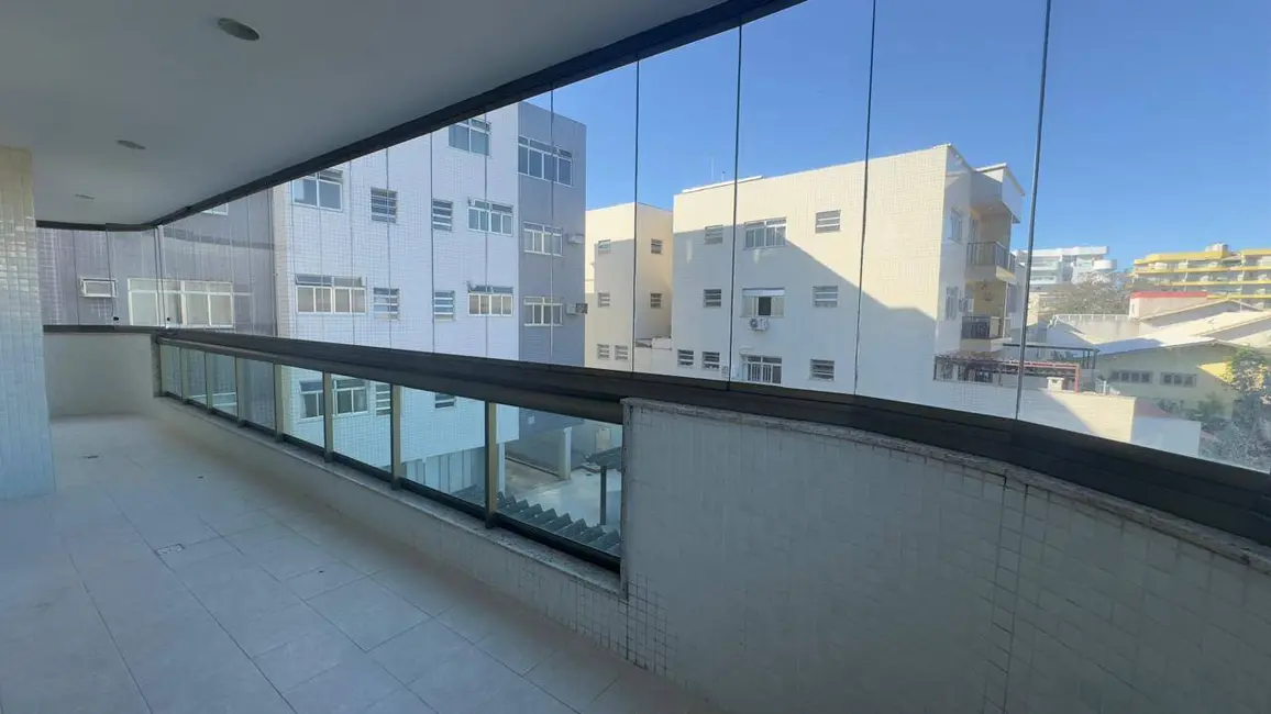 Foto 2 de Apartamento com 3 quartos à venda, 181m2 em Centro, Cabo Frio - RJ