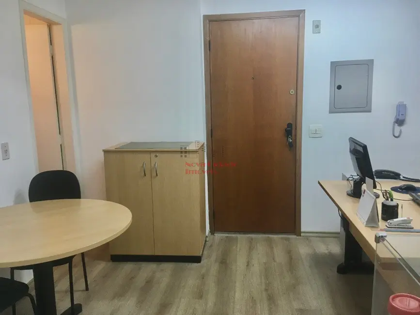 Sala Comercial à venda, 38m2 em Vila Olímpia, São Paulo - SP - imagem 2 Foto 2 de Sala Comercial à venda, 38m2 em Vila Olímpia, São Paulo - SP