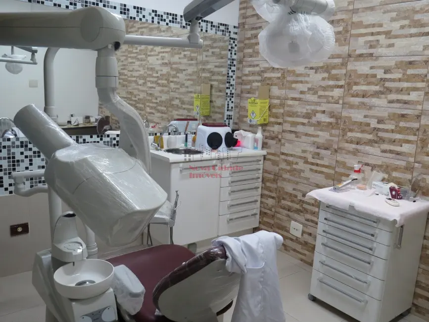 Sobrado com 6 quartos à venda e para alugar, 260m2 em Vila Olímpia, São Paulo - SP - imagem 3 Foto 3 de Sobrado com 6 quartos à venda e para alugar, 260m2 em Vila Olímpia, São Paulo - SP