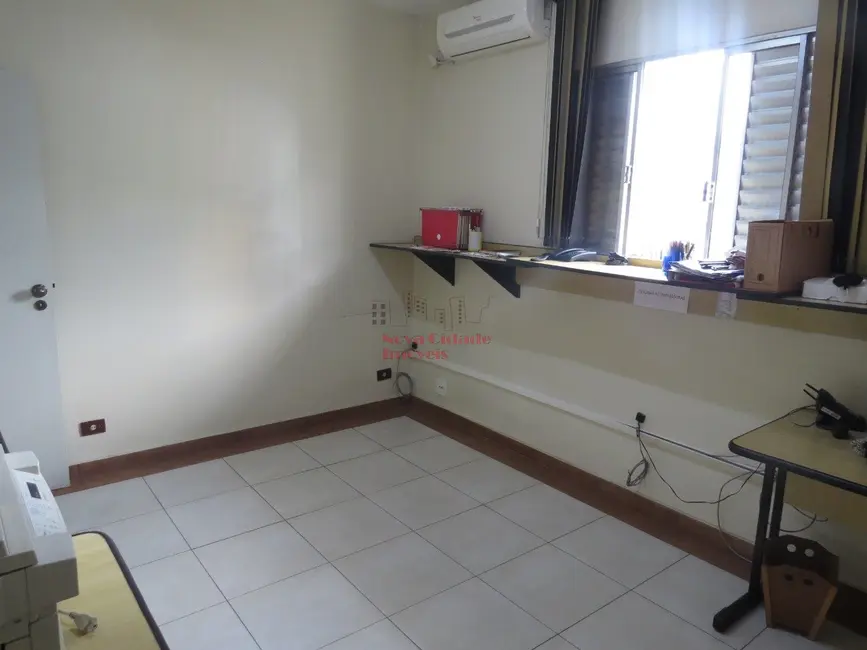 Sobrado com 6 quartos à venda e para alugar, 260m2 em Vila Olímpia, São Paulo - SP - imagem 8 Foto 8 de Sobrado com 6 quartos à venda e para alugar, 260m2 em Vila Olímpia, São Paulo - SP