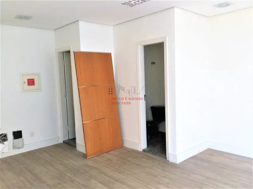 Sala Comercial à venda, 55m2 em Vila Olímpia, São Paulo - SP - imagem 3 Foto 3 de Sala Comercial à venda, 55m2 em Vila Olímpia, São Paulo - SP