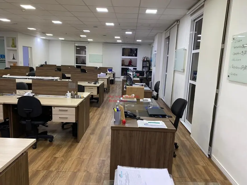 Foto 2 de Sala Comercial para alugar, 245m2 em São Paulo - SP