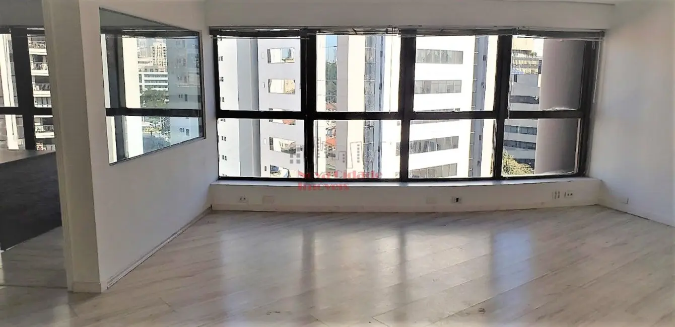 Foto 2 de Sala Comercial à venda, 101m2 em São Paulo - SP