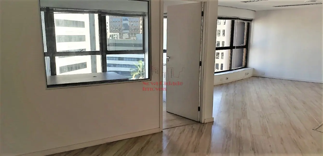 Foto 3 de Sala Comercial à venda, 101m2 em São Paulo - SP