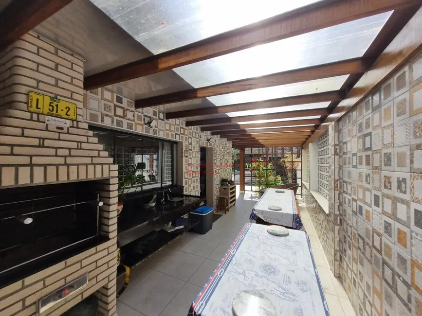 Foto 7 de Casa de Condomínio com 4 quartos à venda, 330m2 em Ubatuba - SP