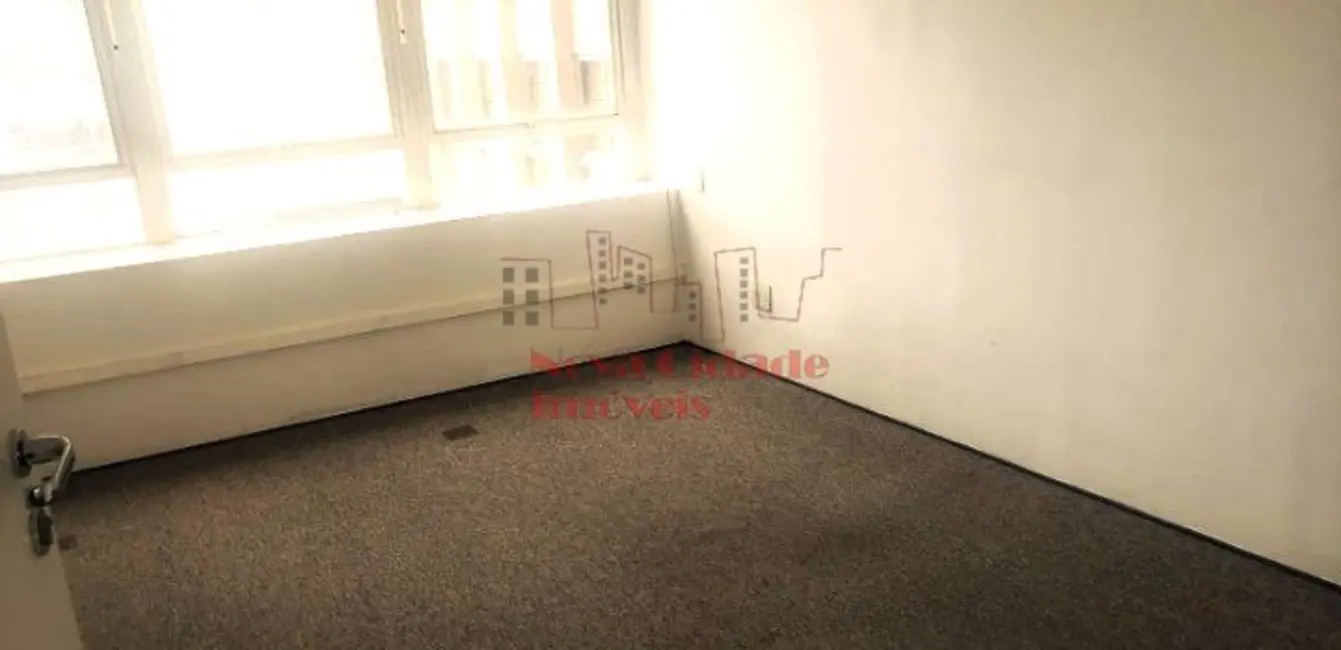 Sala Comercial à venda, 145m2 em Jardins, São Paulo - SP - imagem 4 Foto 4 de Sala Comercial à venda, 145m2 em Jardins, São Paulo - SP