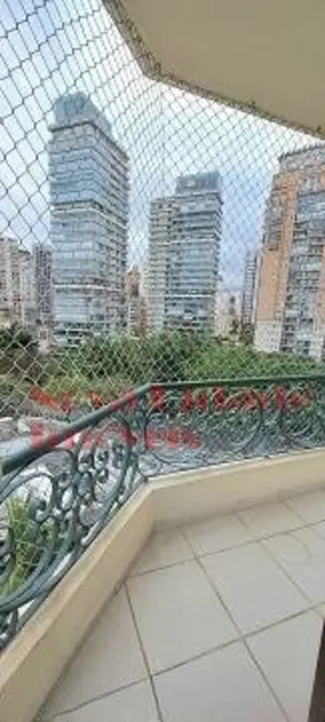 Foto 4 de Apartamento com 3 quartos para alugar, 215m2 em Moema, São Paulo - SP