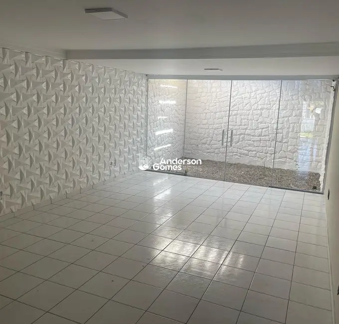 Casa com 3 quartos à venda, 500m2 em Candelária, Natal - RN - imagem 7 Foto 7 de Casa com 3 quartos à venda, 500m2 em Candelária, Natal - RN