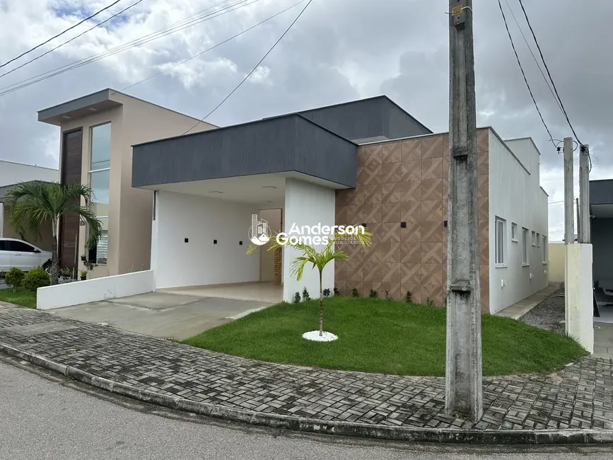Foto 1 de Casa com 3 quartos à venda, 114m2 em Cajupiranga, Parnamirim - RN