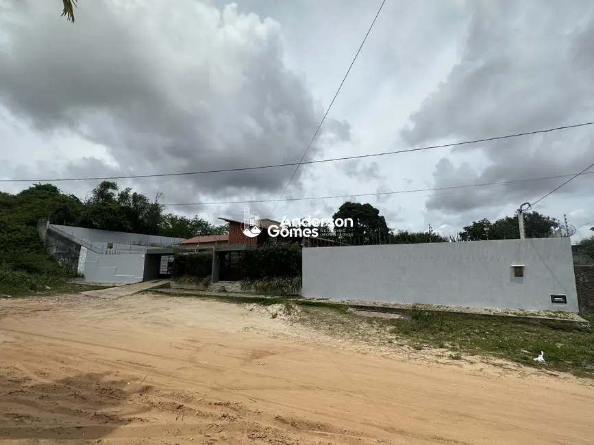 Foto 2 de Casa com 4 quartos à venda, 360m2 em Candelária, Natal - RN