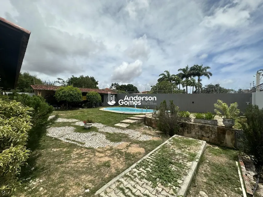 Casa com 4 quartos à venda, 360m2 em Candelária, Natal - RN - imagem 5 Foto 5 de Casa com 4 quartos à venda, 360m2 em Candelária, Natal - RN