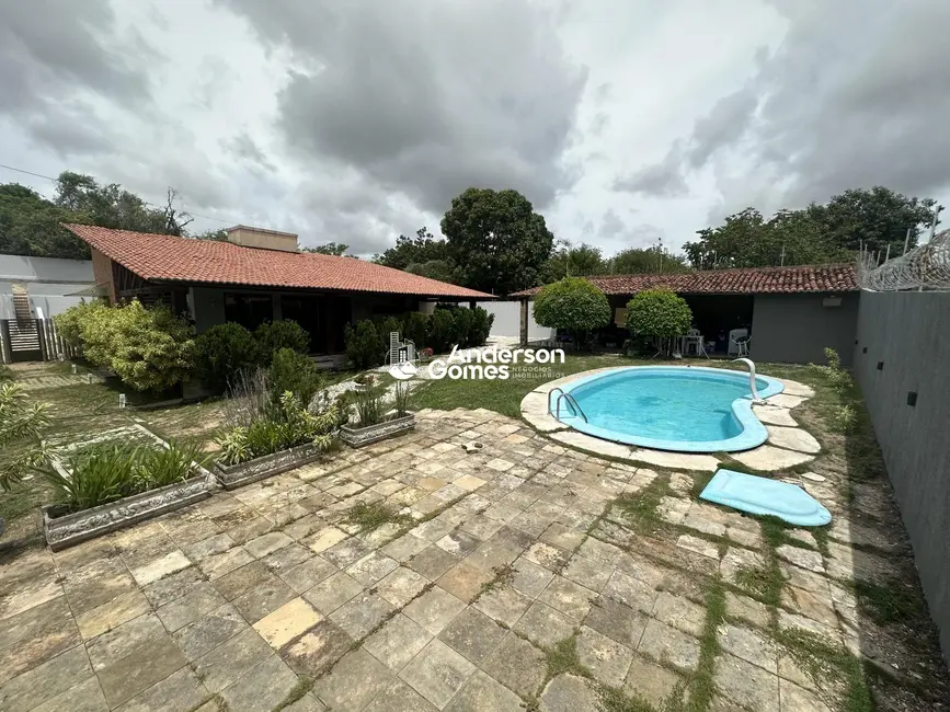 Casa com 4 quartos à venda, 360m2 em Candelária, Natal - RN - imagem 6 Foto 6 de Casa com 4 quartos à venda, 360m2 em Candelária, Natal - RN