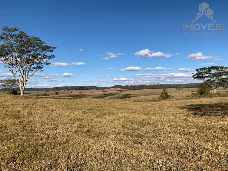 Fazenda / Haras com 3 quartos à venda, 130m2 em Área Rural de Marília, Marilia - SP - imagem 9 Foto 9 de Fazenda / Haras com 3 quartos à venda, 130m2 em Área Rural de Marília, Marilia - SP