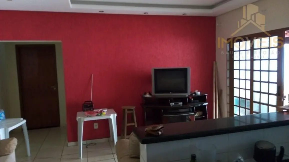 Foto 8 de Chácara com 3 quartos à venda, 300m2 em Bauru - SP