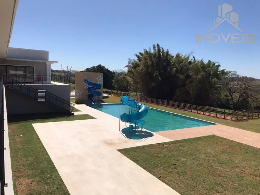 Foto 1 de Terreno / Lote à venda, 324m2 em Piratininga - SP