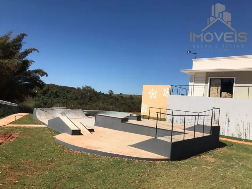 Foto 2 de Terreno / Lote à venda, 324m2 em Piratininga - SP
