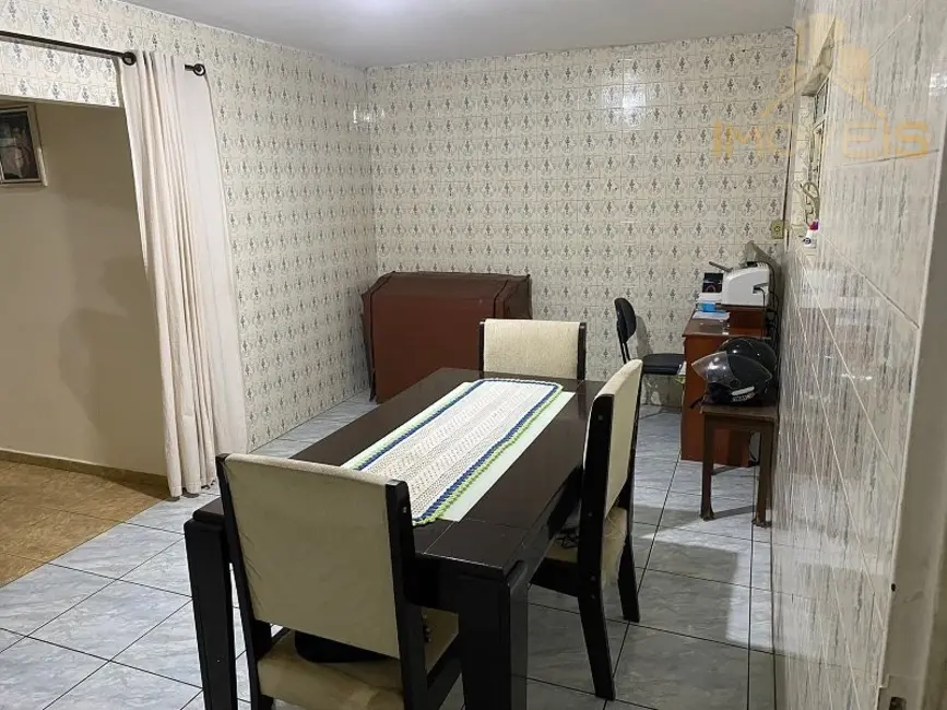 Foto 1 de Casa com 3 quartos à venda, 150m2 em Jardim Redentor, Bauru - SP