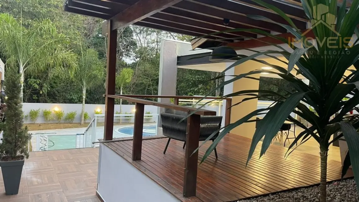 Foto 3 de Casa de Condomínio com 3 quartos à venda, 693m2 em Piratininga - SP