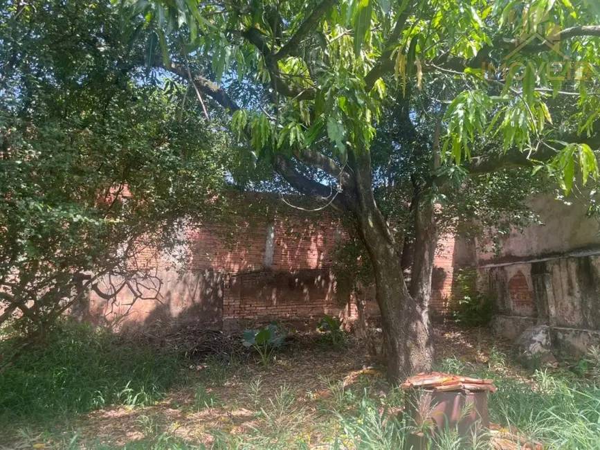 Foto 3 de Casa com 2 quartos à venda, 400m2 em Vila Camargo, Bauru - SP