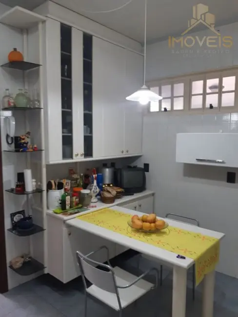 Foto 2 de Sobrado com 2 quartos à venda, 165m2 em Vila Nova Santa Clara, Bauru - SP