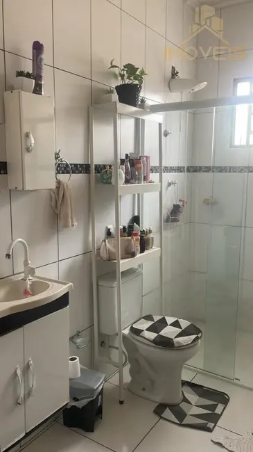 Foto 3 de Casa com 2 quartos à venda, 400m2 em Núcleo Habitacional Vereador Edson Francisco da Silva, Bauru - SP