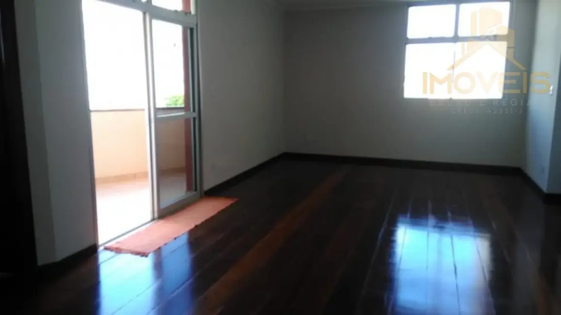 Foto 3 de Casa com 3 quartos à venda, 300m2 em Vila América, Bauru - SP