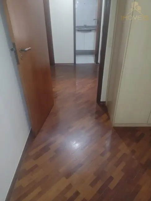 Foto 3 de Apartamento com 3 quartos à venda, 81m2 em Jardim Infante Dom Henrique, Bauru - SP