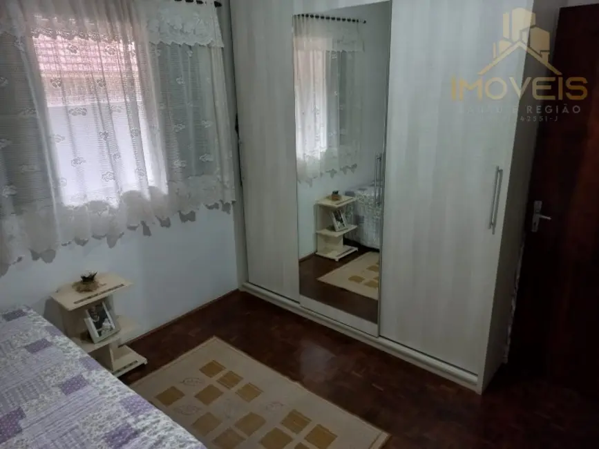 Casa com 3 quartos à venda, 100m2 em Jardim Marambá, Bauru - SP - imagem 4 Foto 4 de Casa com 3 quartos à venda, 100m2 em Jardim Marambá, Bauru - SP