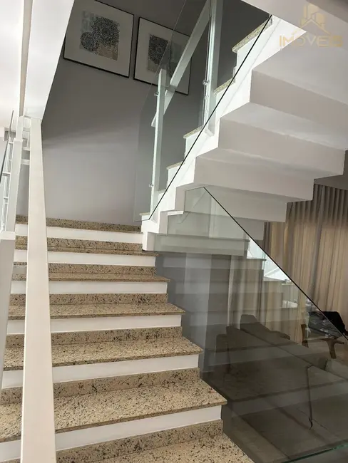 Foto 8 de Sobrado com 4 quartos à venda, 226m2 em Vila Aviação, Bauru - SP