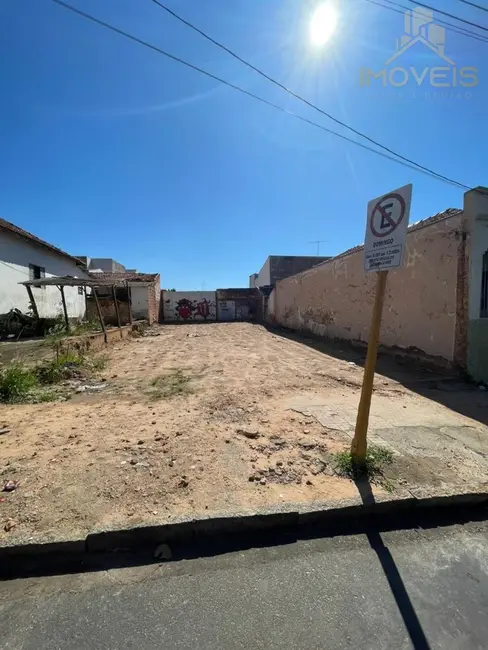 Foto 2 de Terreno / Lote à venda, 206m2 em Centro, Bauru - SP