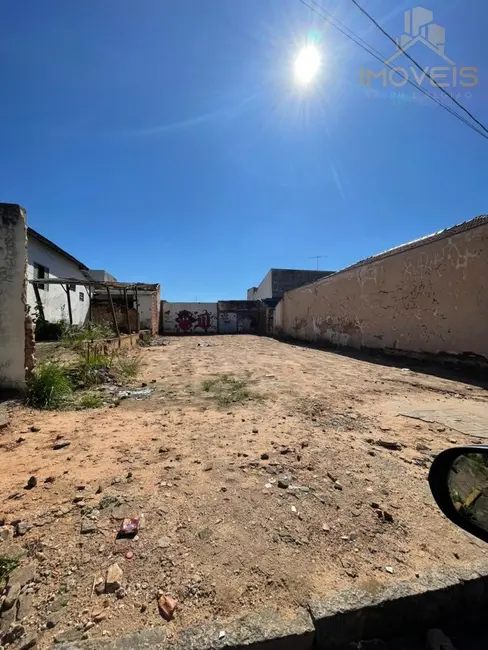 Foto 1 de Terreno / Lote à venda, 206m2 em Centro, Bauru - SP